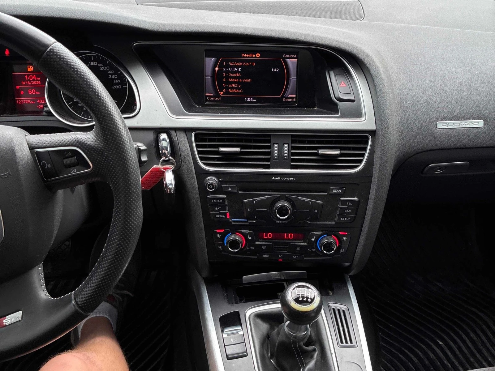 Audi A5 2.0L * АвтоКредит * (ЦЕНА ДО БГ), снимка 14 - Автомобили и джипове - 56277713