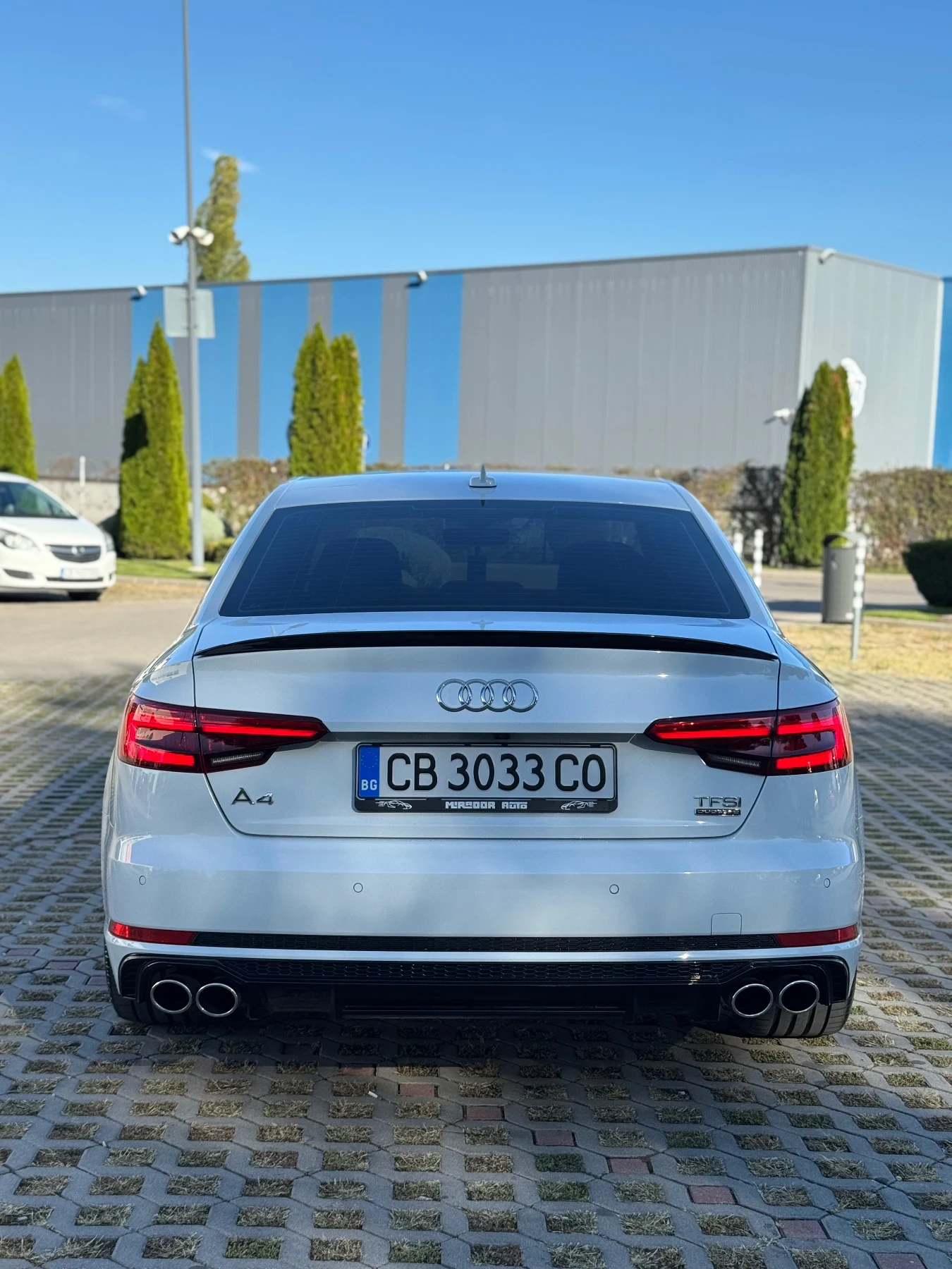 Audi A4 2.0 TFSI QUATTRO , снимка 5 - Автомобили и джипове - 56567318