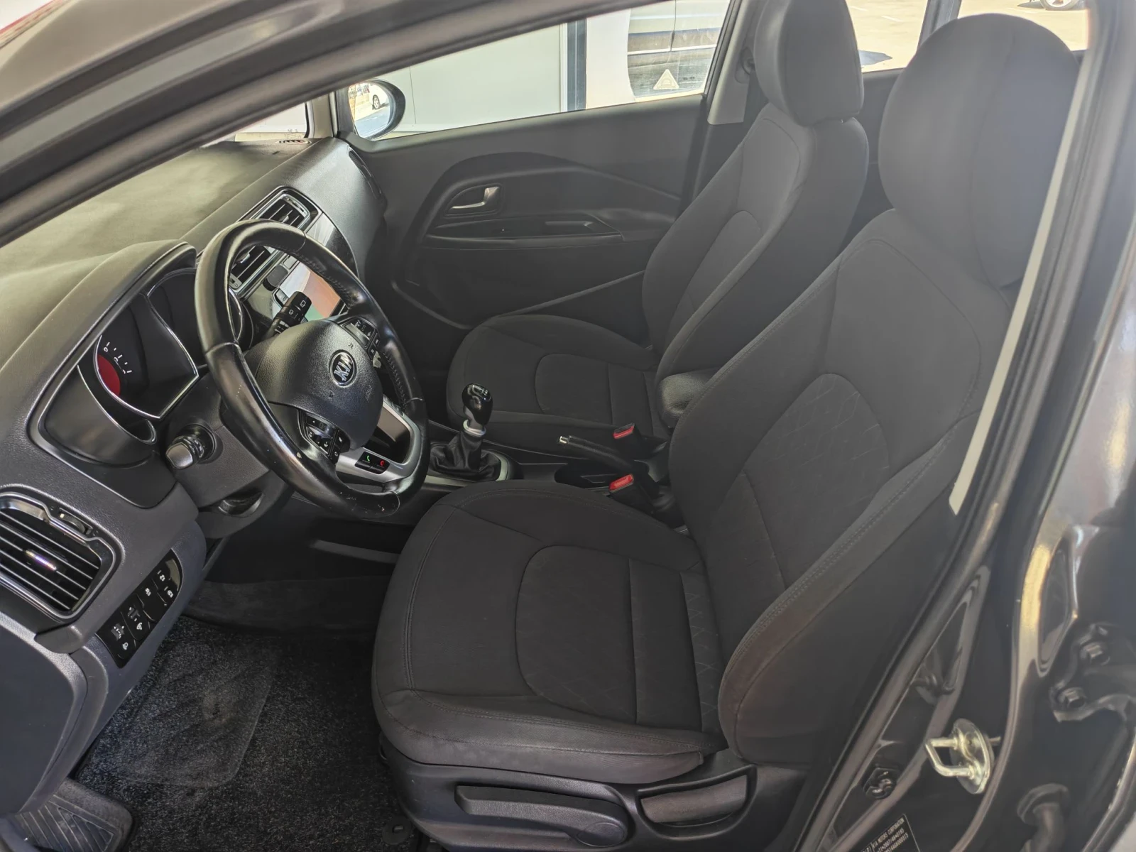 Kia Rio 1.4 90�� EURO 6 | Mobile.bg � ����������� 10