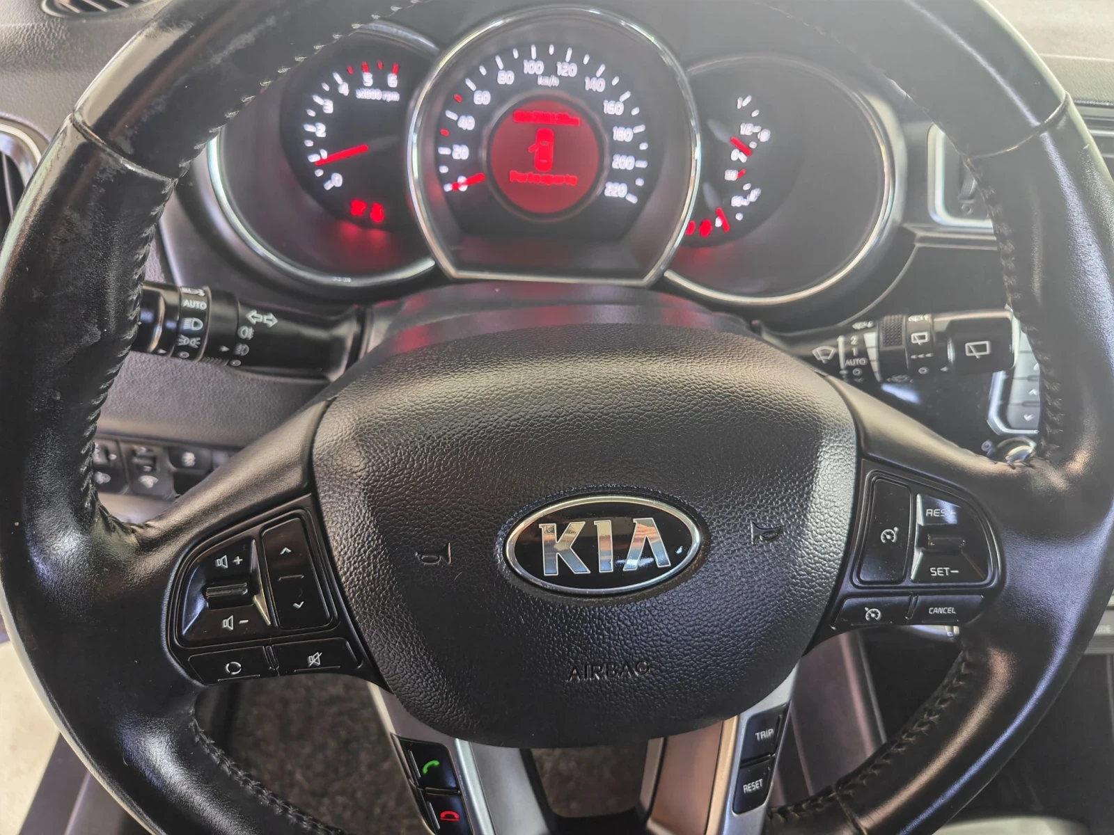 Kia Rio 1.4 90�� EURO 6 | Mobile.bg � ����������� 11