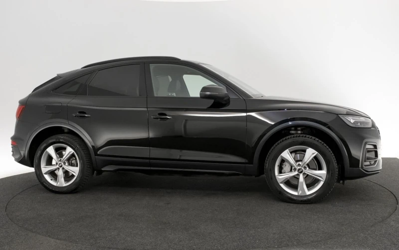 Audi Q5 Sportback 40 TDI Quattro Pano KAM SitzHeiz #iCarbg, снимка 3 - Автомобили и джипове - 50010051