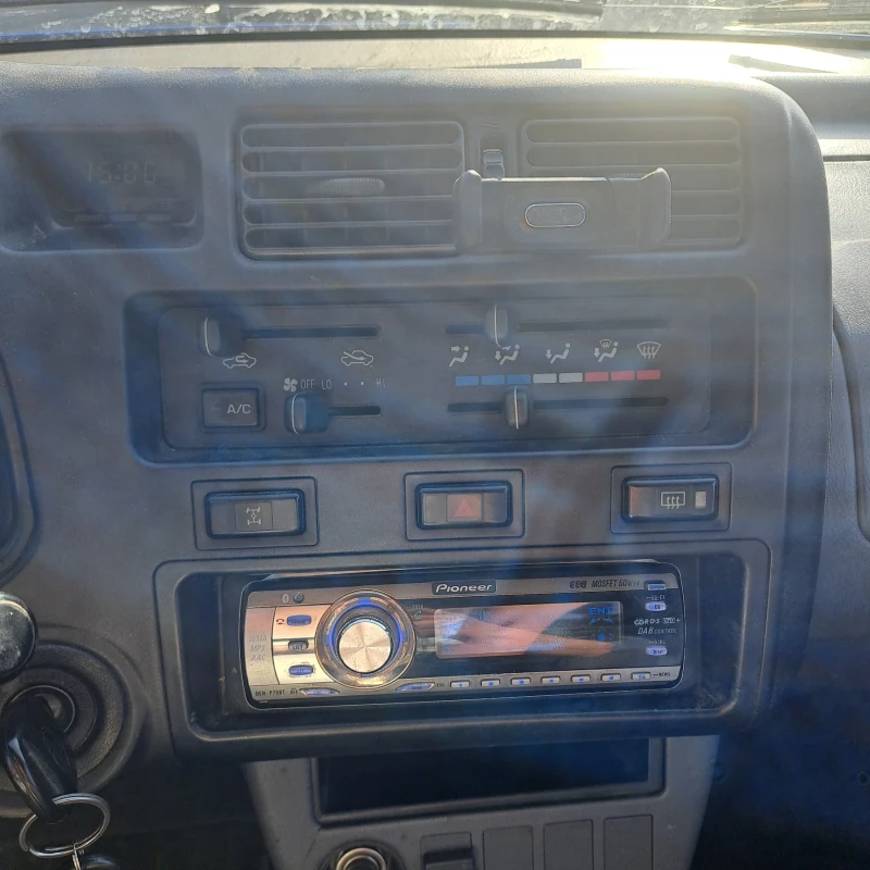 Toyota Rav4 2.0 i, снимка 3 - Автомобили и джипове - 50803403