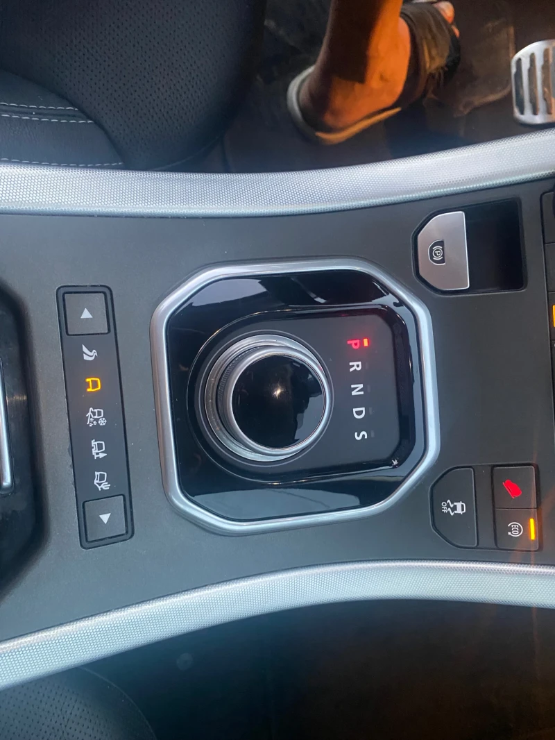 Land Rover Evoque, снимка 11 - Автомобили и джипове - 53357979