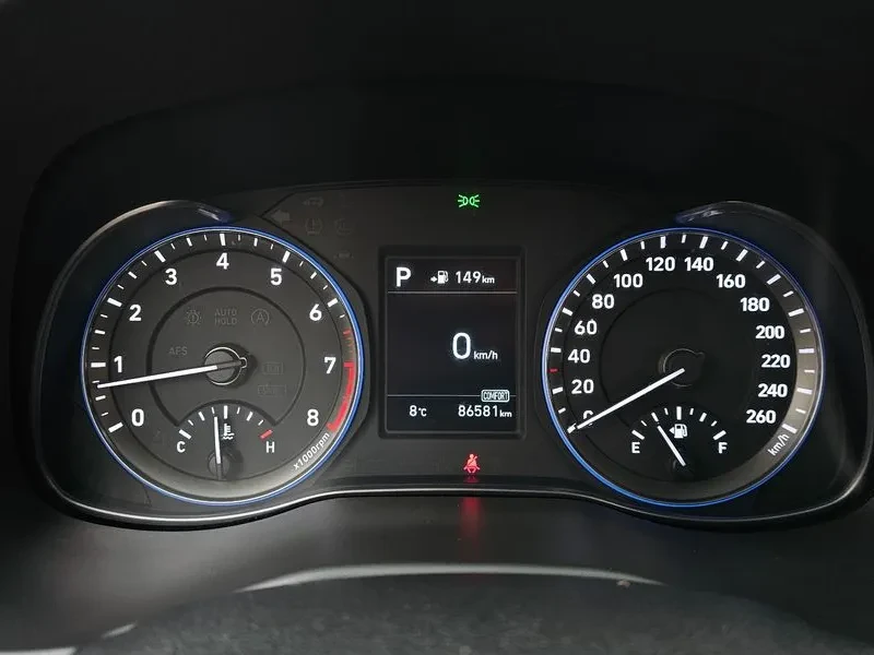 Hyundai Kona 1.6Т, снимка 8 - Автомобили и джипове - 54257137