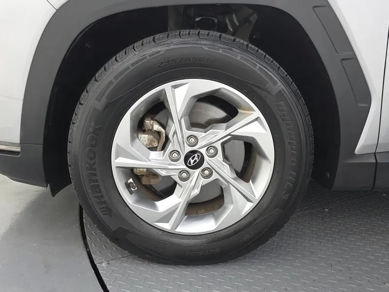 Hyundai Tucson 2.0 2WD MODERN, снимка 5 - Автомобили и джипове - 56161246