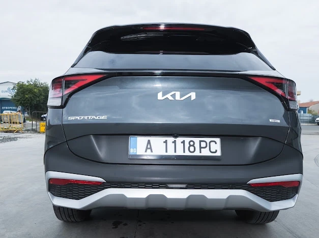 Kia Sportage, снимка 4 - Автомобили и джипове - 56646937