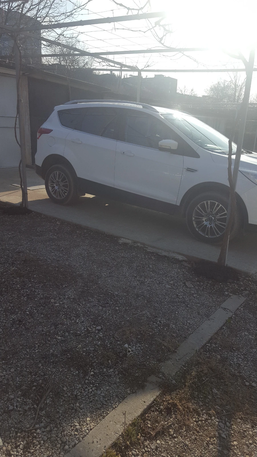 Ford Kuga  - изображение 2