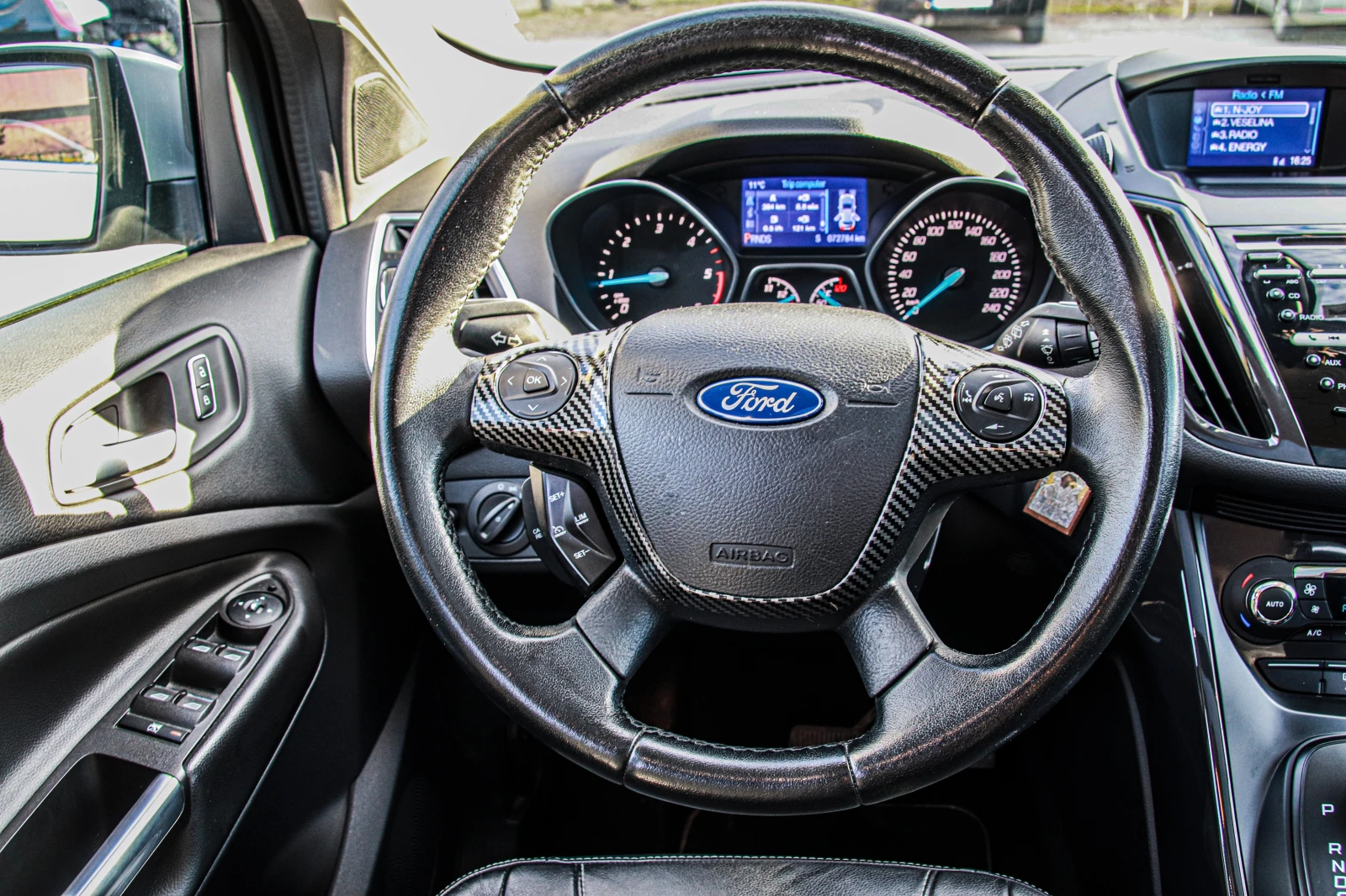 Ford Kuga 2.0 4X4 82.000KM, FULL, ГОТОВА ЗА КАРАНЕ - изображение 5