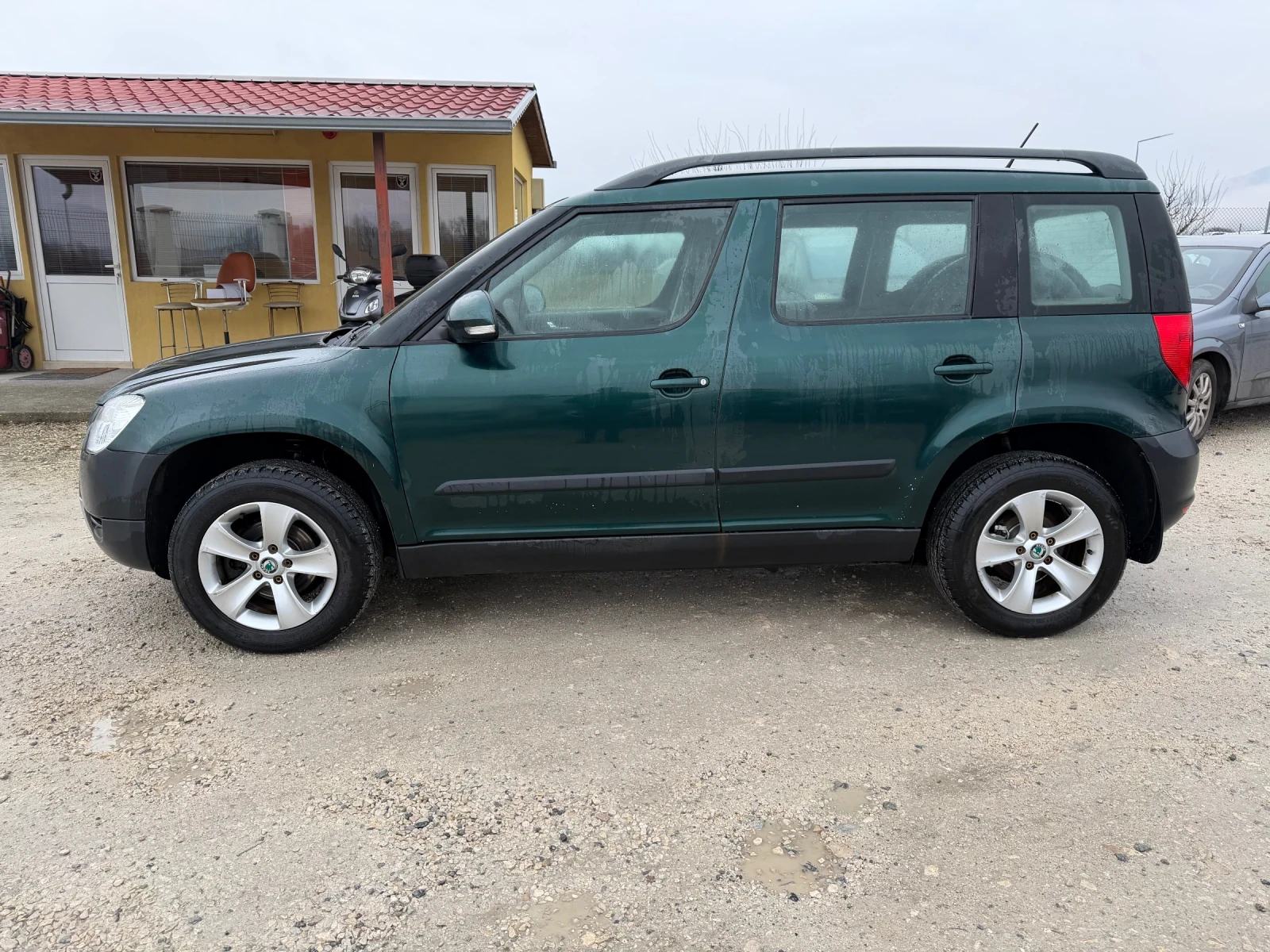 Skoda Yeti 2.0/110кс 4х4 EURO5A Климатик - изображение 4
