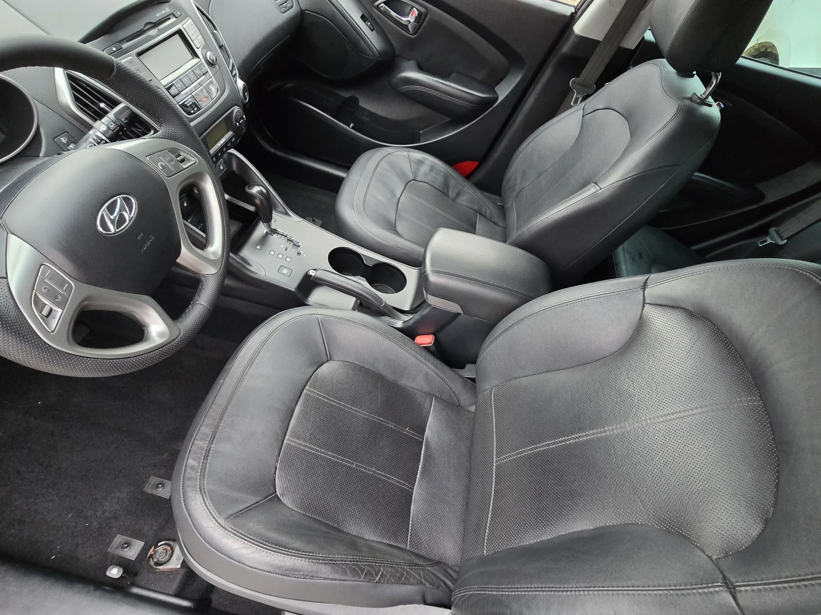 Hyundai IX35 2.0CRDI PREMIUM 4х4 - изображение 8