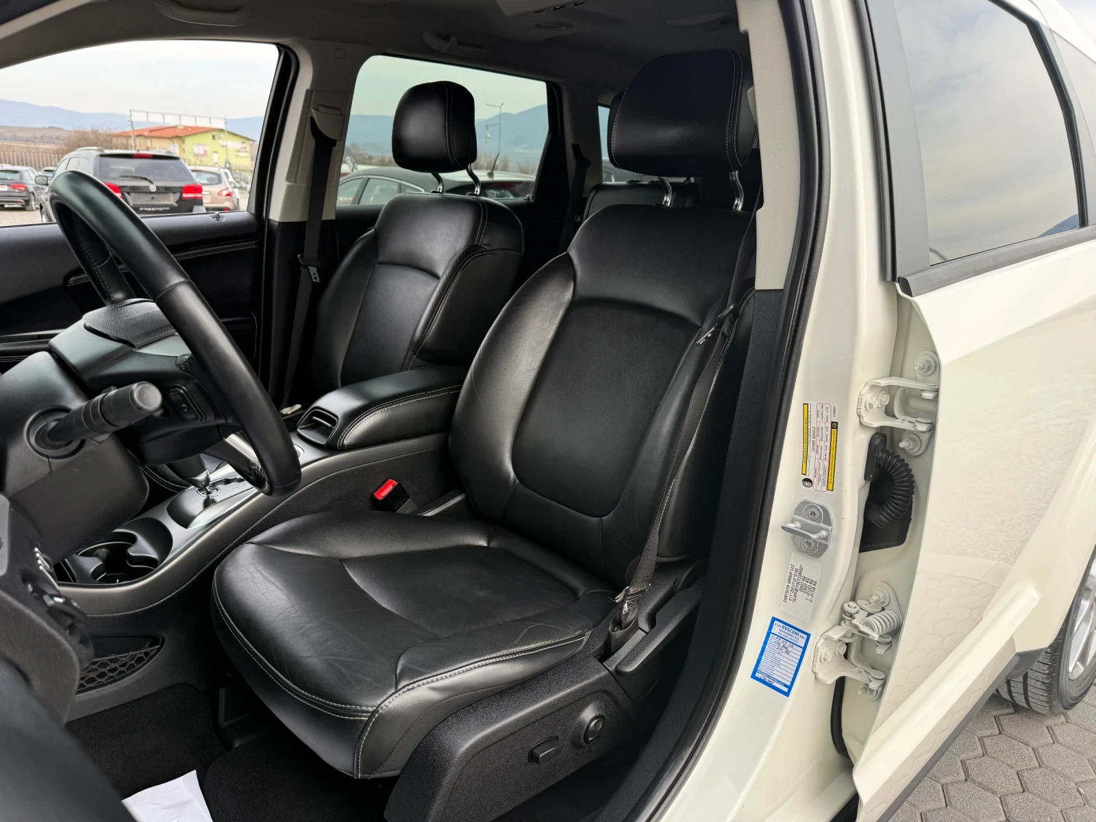 Fiat Freemont 2.0Mjet, 7МЕСТА, РЕАЛНИ КИЛОМЕТРИ, КАМЕРА, ЛИЗИНГ!, снимка 9 - Автомобили и джипове - 53710374