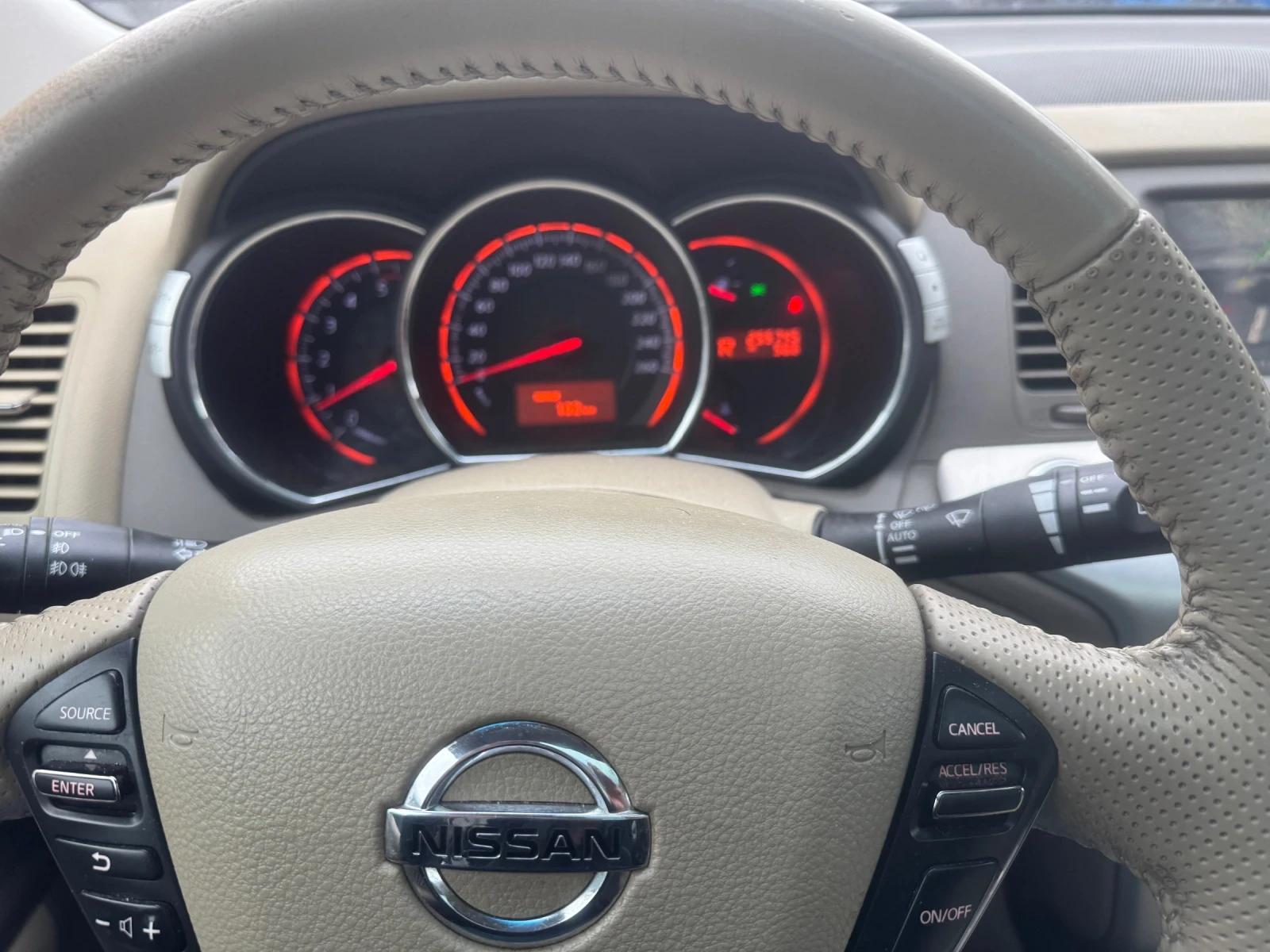 Nissan Murano 2.5 Diesel Automatic, снимка 15 - Автомобили и джипове - 53981381
