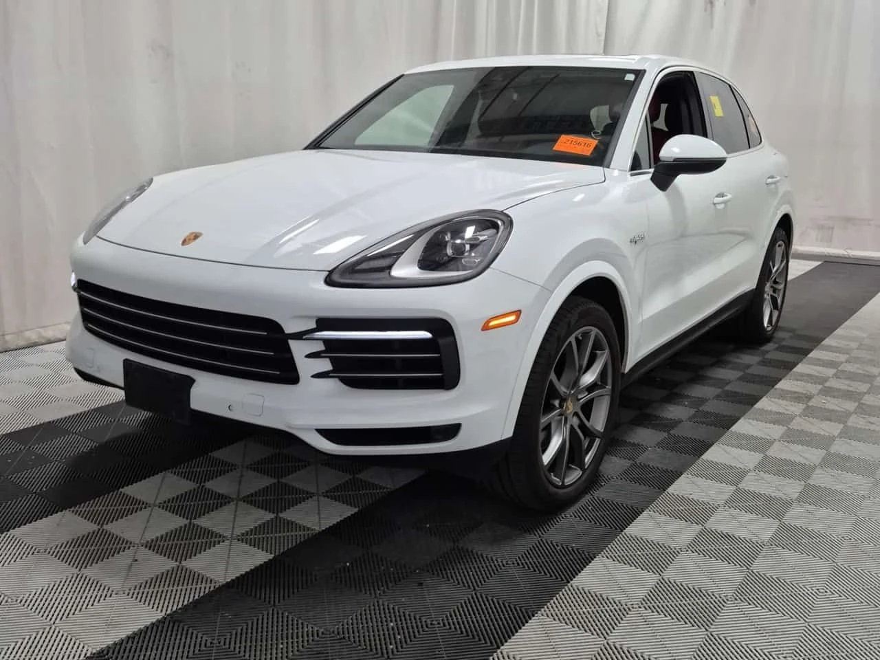 Porsche Cayenne * E HYBRID * CARFAX * От PORSHCE * 