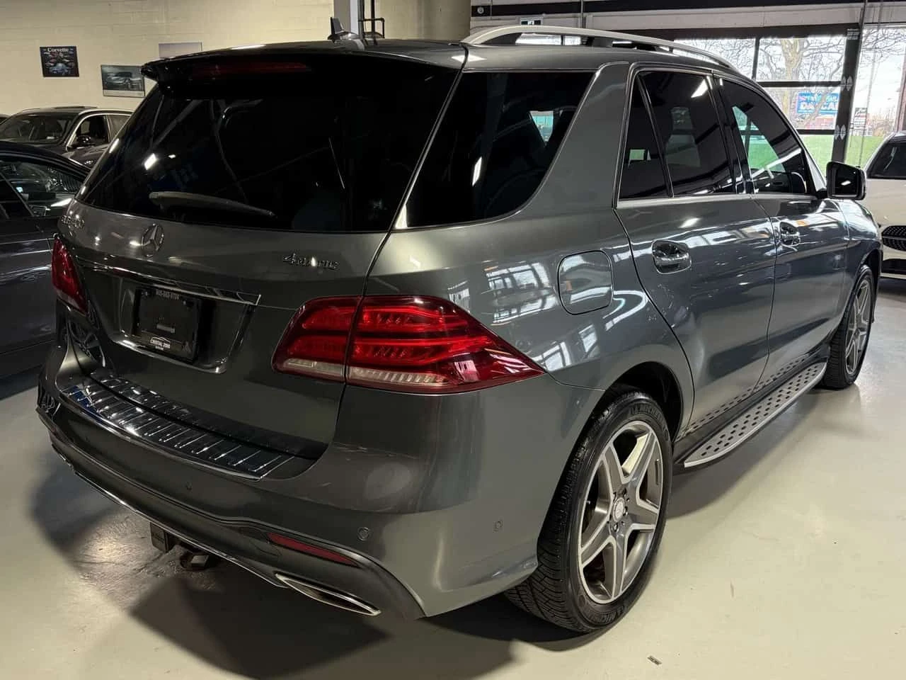 Mercedes-Benz GLE 400 | ФИКСИРАНА ЦЕНА ДО БЪЛГАРИЯ | , снимка 4 - Автомобили и джипове - 54627828