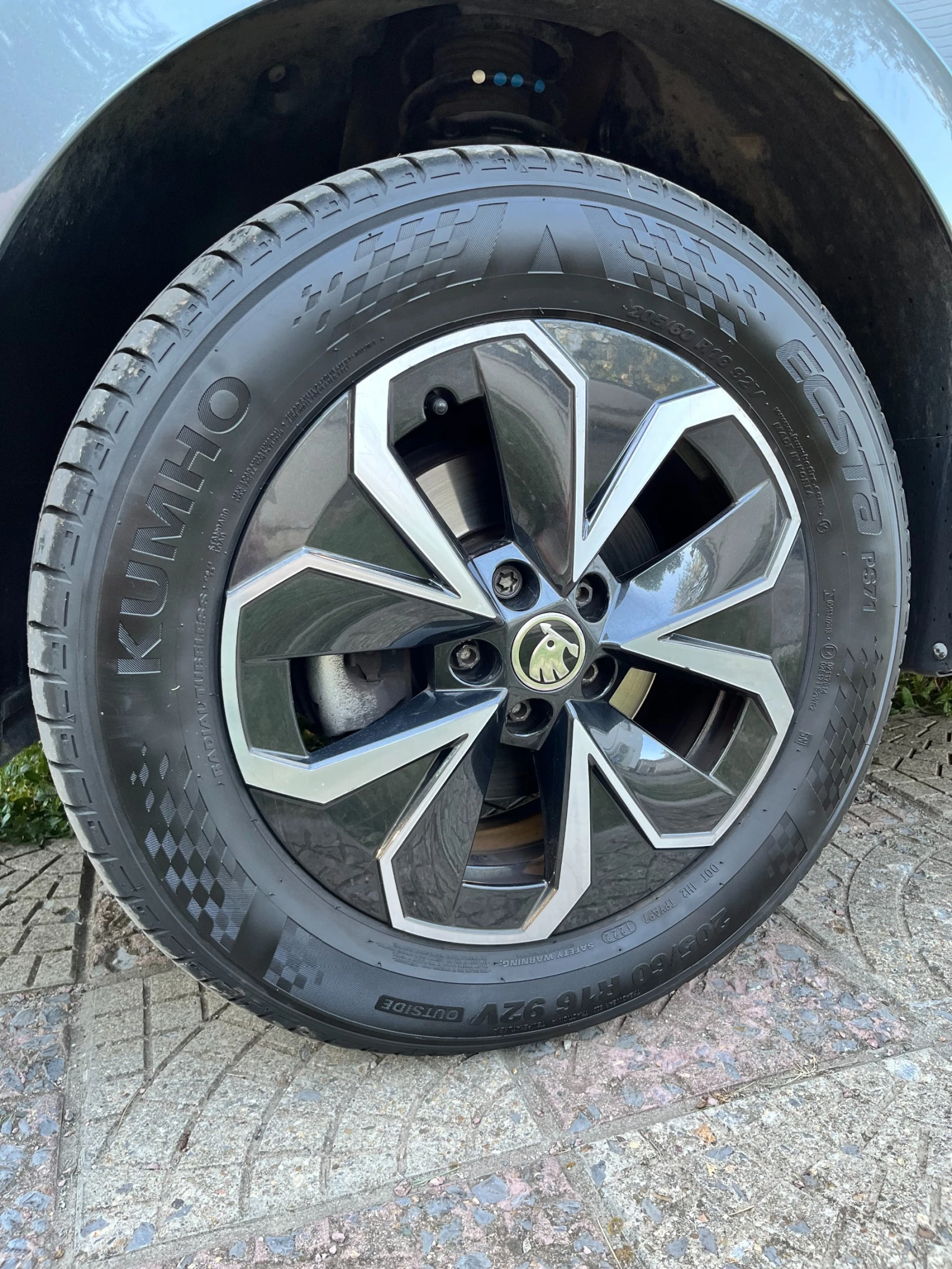 Skoda Kamiq Vision, снимка 16 - Автомобили и джипове - 55236383