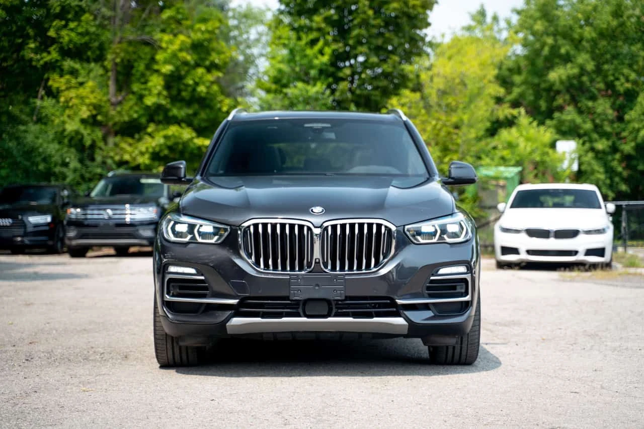 BMW X5 * xDrive| LASER| DISTRONIC| 360| ВЪЗДУХ , снимка 3 - Автомобили и джипове - 55487083