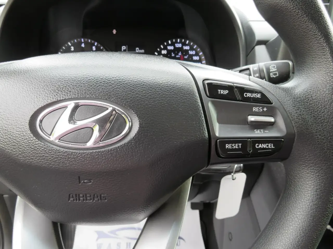 Hyundai Kona 2.0L Essential w/ CarPlay B.Camera BLND Spots NO | Mobile.bg � ����������� 16
