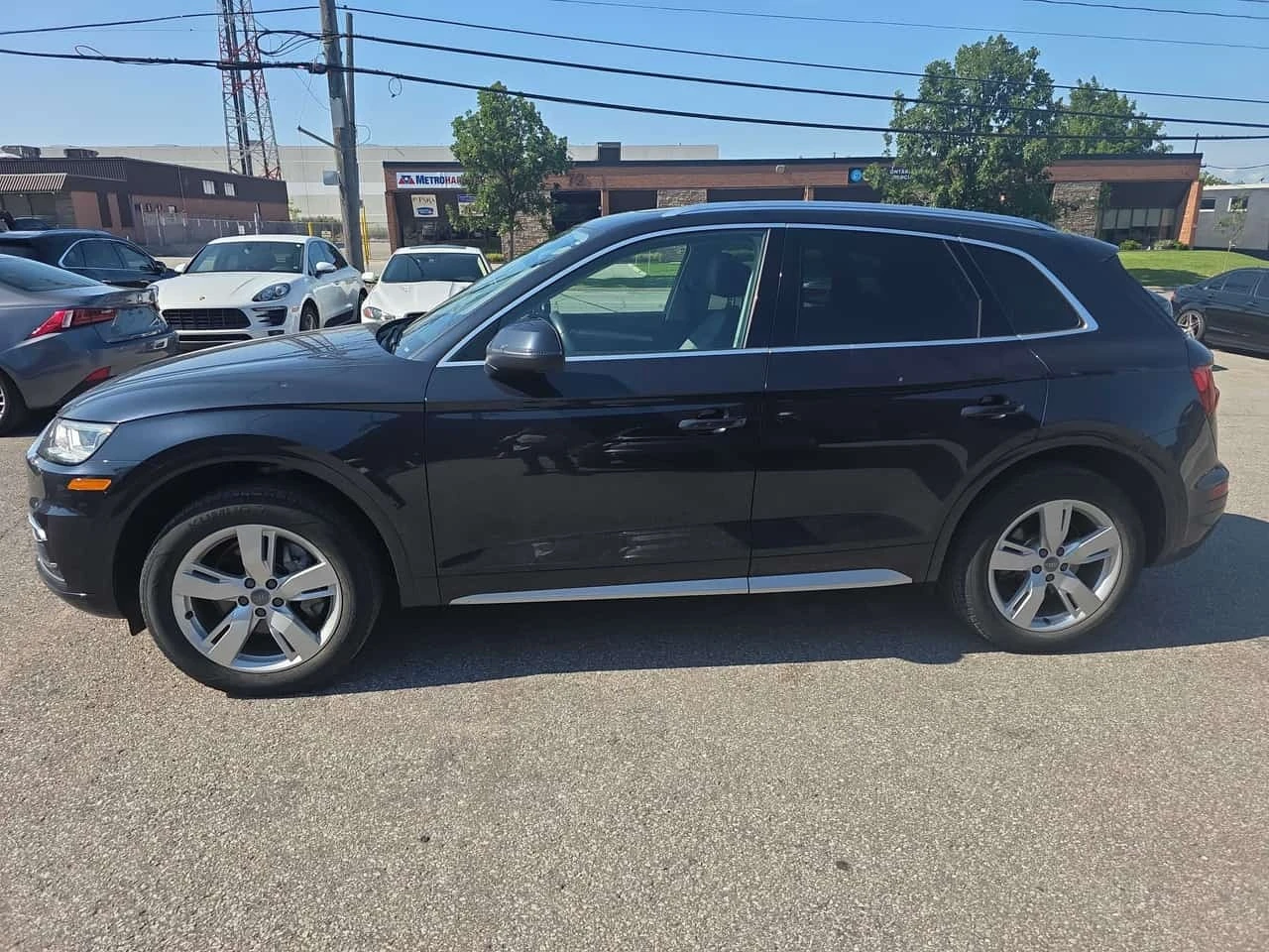Audi Q5 TECHNIK * ДИСТРОНИК* 360 КАМЕРА* DIGITAL* ПАНОРАМА, снимка 3 - Автомобили и джипове - 56288610