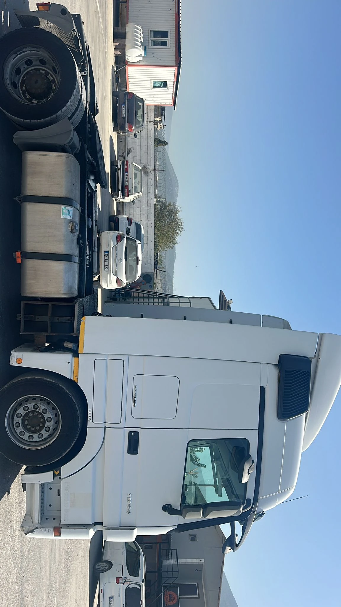 Mercedes-Benz Actros  - изображение 5