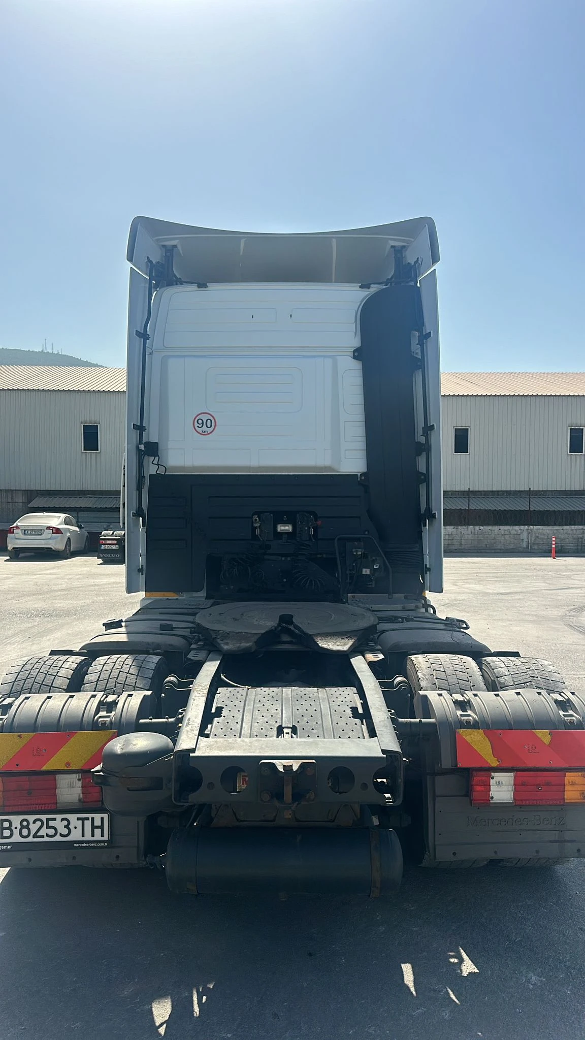 Mercedes-Benz Actros  - изображение 2