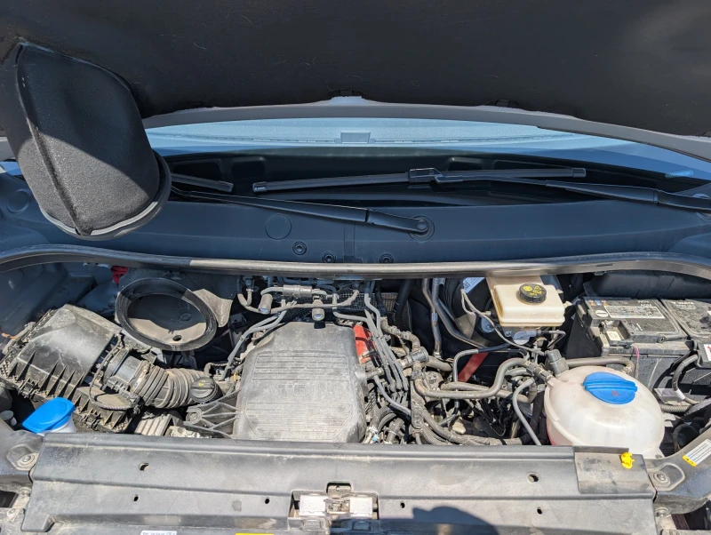 Кемпер VW Grand California 600, снимка 8 - Каравани и кемпери - 51234208