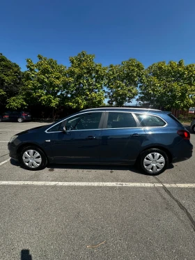 Opel Astra Sports Tourer, снимка 7
