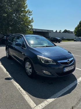 Opel Astra Sports Tourer, снимка 3