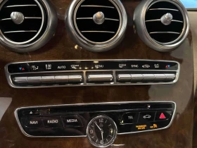 Mercedes-Benz C 300 * CARFAX * ШИБИДАХ * ПОДГРЕВ * ПАМЕТ * КАМЕРА, снимка 13