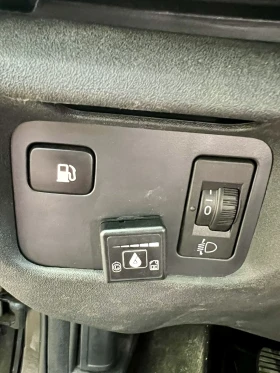 Citroen C4 Picasso 1.8 БЕНЗИН/ГАЗ, снимка 13