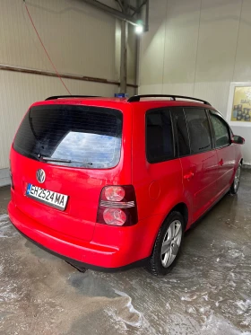 VW Touran 2.0 TDI DSG, снимка 4