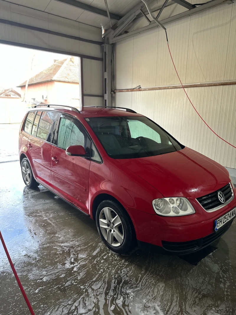 VW Touran 2.0 TDI DSG, снимка 1 - Автомобили и джипове - 49291439