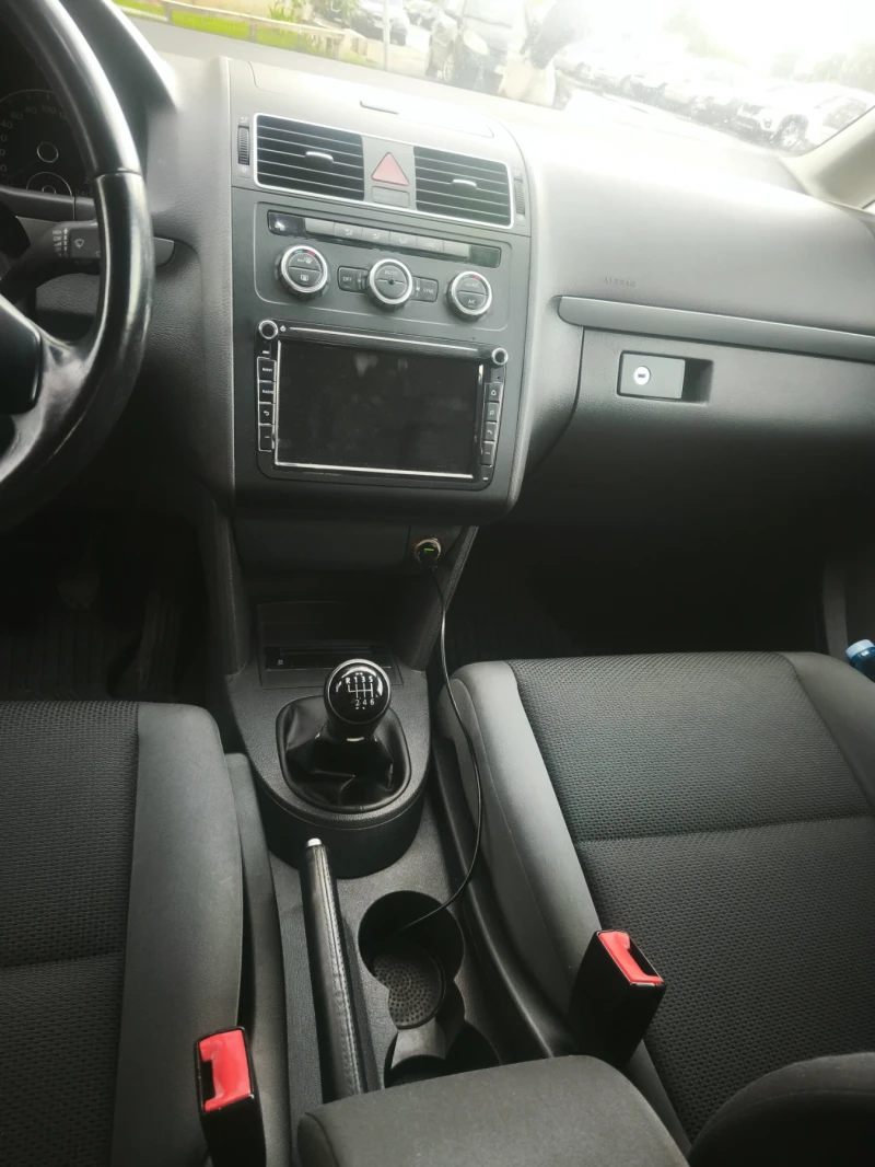 VW Touran 1.4 TSI бензин-метан, снимка 15 - Автомобили и джипове - 52500480