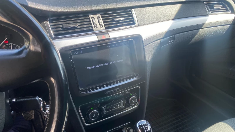 Skoda Superb 2.0 TDI, снимка 8 - Автомобили и джипове - 52421698