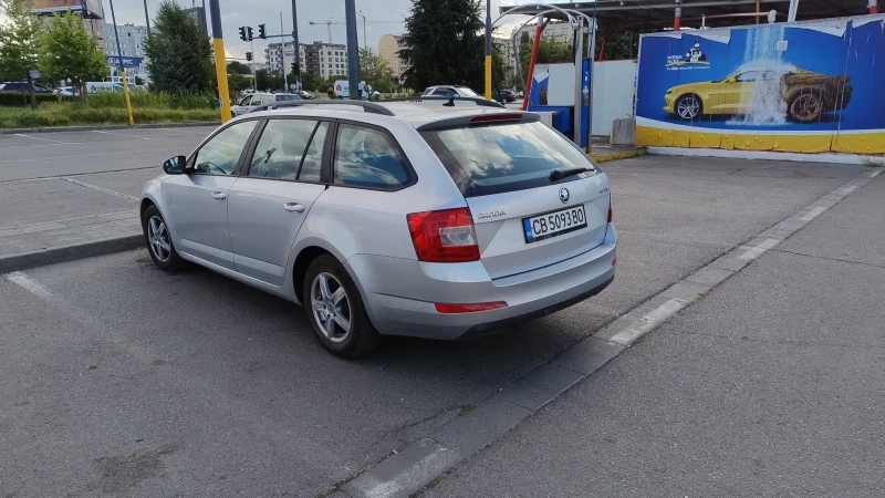 Skoda Octavia Октавия , снимка 4 - Автомобили и джипове - 52388321