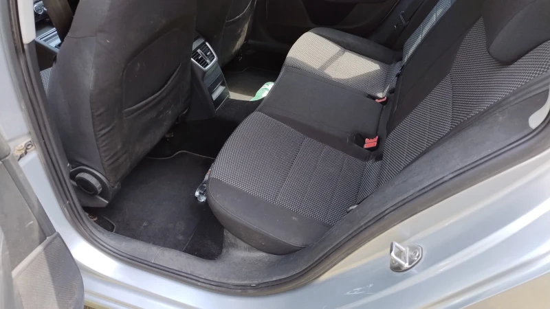 Skoda Octavia Октавия , снимка 9 - Автомобили и джипове - 52388321