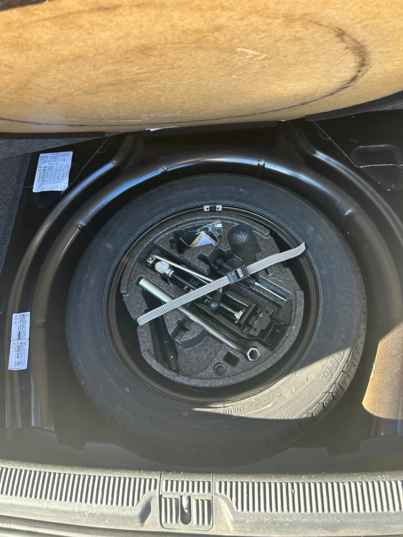 Skoda Octavia 2.0 TDI VRS , снимка 9 - Автомобили и джипове - 52657221