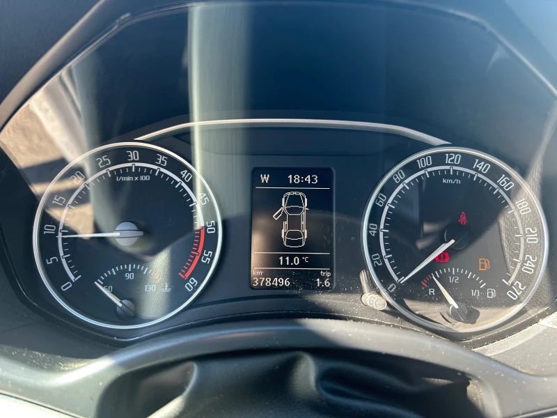 Skoda Octavia 2.0 TDI VRS , снимка 10 - Автомобили и джипове - 52657221