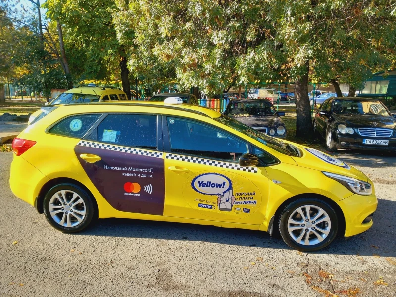 Kia Ceed, снимка 2 - Автомобили и джипове - 52707918