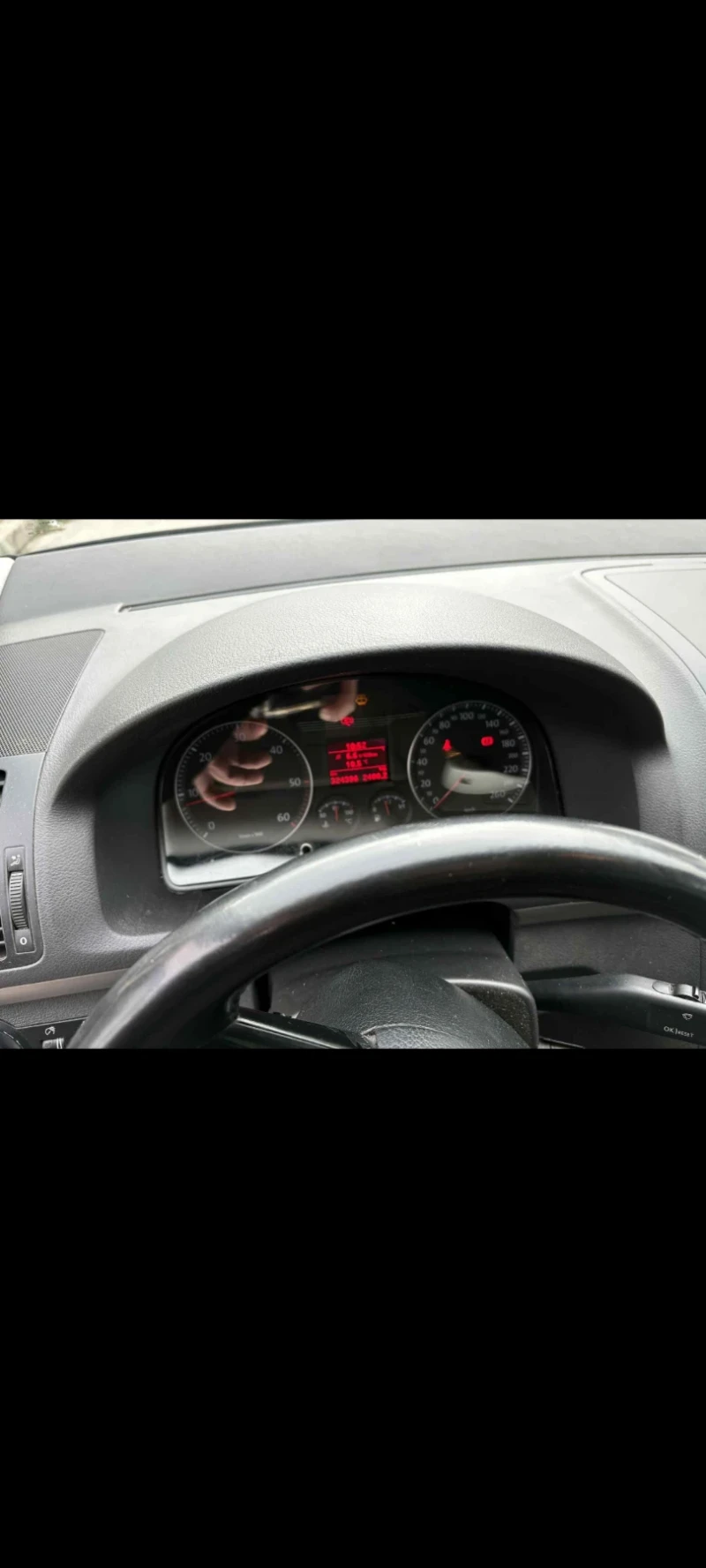 VW Touran, снимка 5 - Автомобили и джипове - 52714278