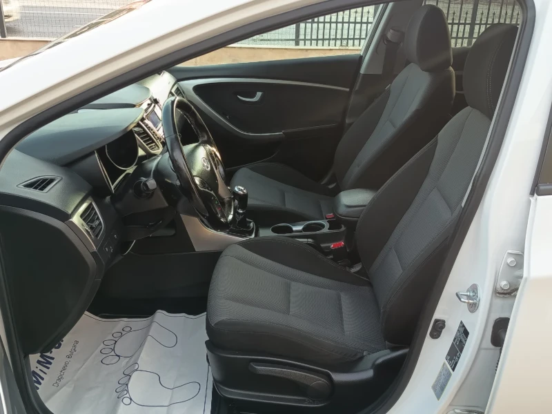 Hyundai I30 1.6crdi, снимка 8 - Автомобили и джипове - 52840756