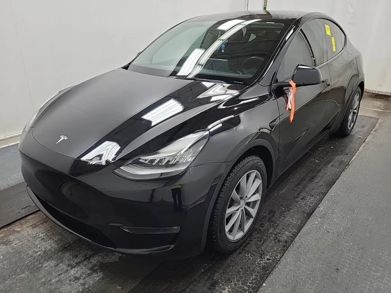 Tesla Model Y * STANDARD RANGE * CARFAX * 