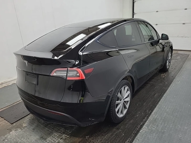Tesla Model Y * STANDARD RANGE * CARFAX * , снимка 3 - Автомобили и джипове - 53324105