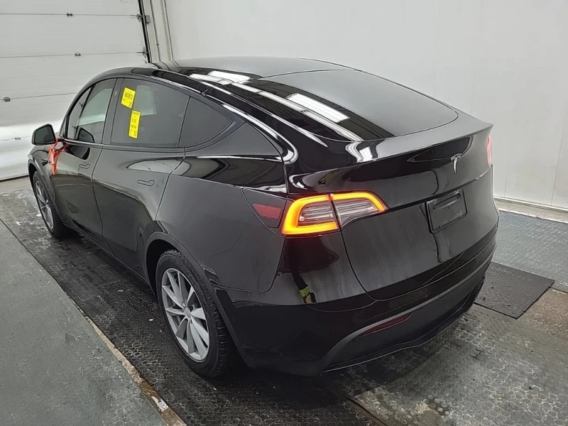 Tesla Model Y * STANDARD RANGE * CARFAX * , снимка 4 - Автомобили и джипове - 53324105