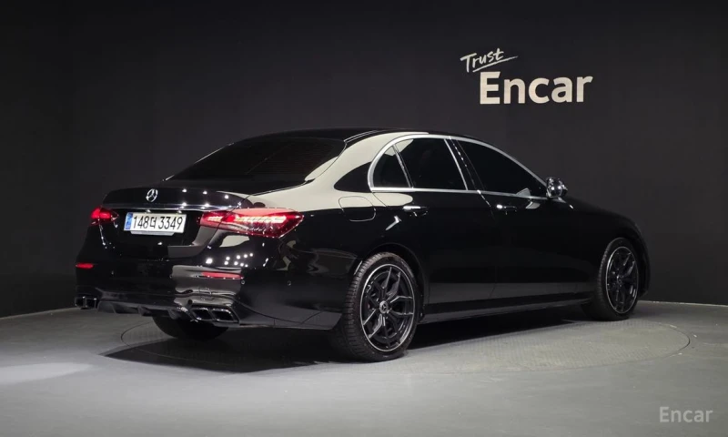 Mercedes-Benz E 220, снимка 2 - Автомобили и джипове - 53378745