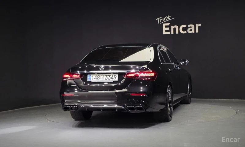 Mercedes-Benz E 220, снимка 4 - Автомобили и джипове - 53378745