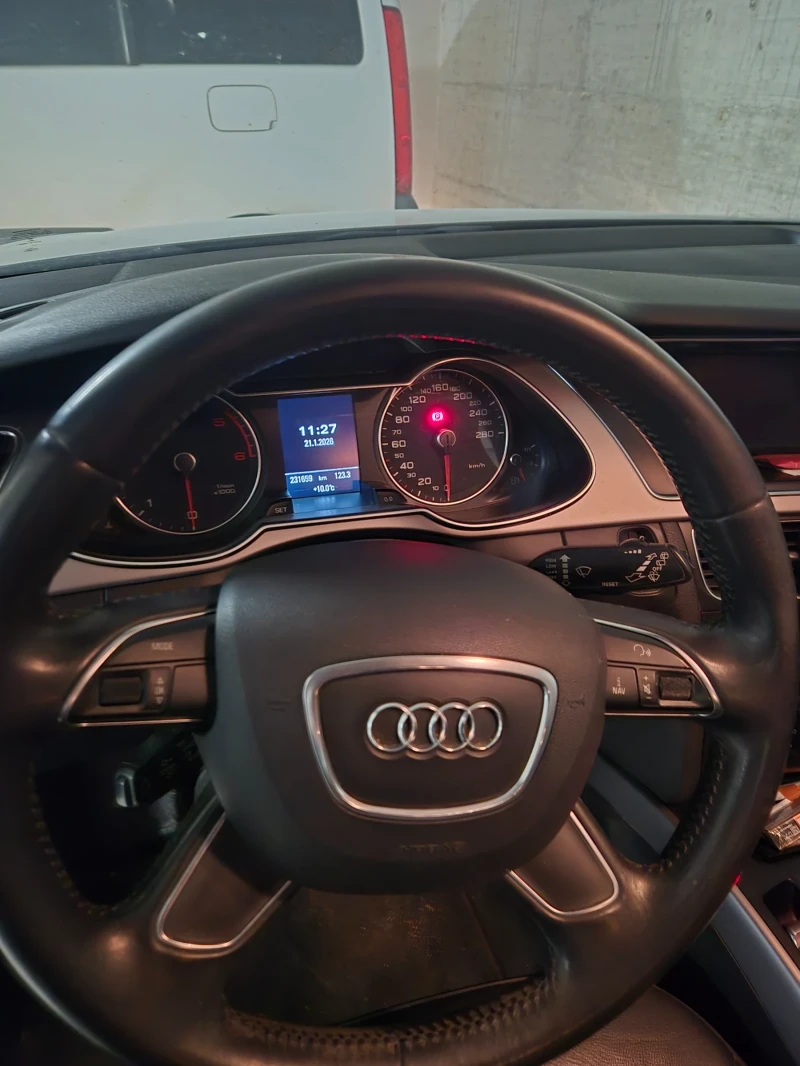 Audi A4, снимка 4 - Автомобили и джипове - 53541005