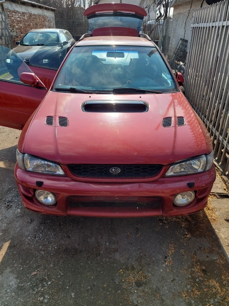 Subaru Impreza 2.0 i 116 коня, снимка 1 - Автомобили и джипове - 49483811