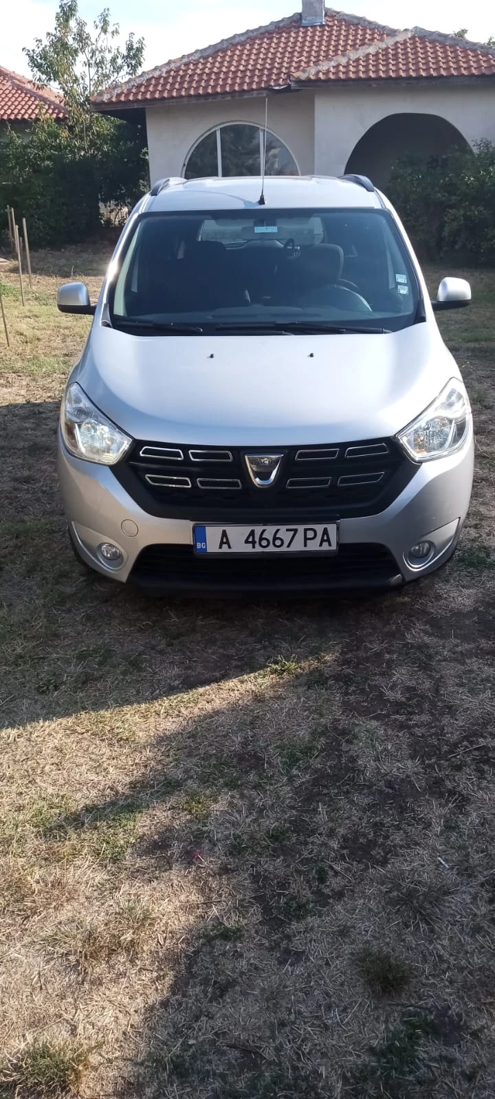 Dacia Lodgy, снимка 11 - Автомобили и джипове - 46820103