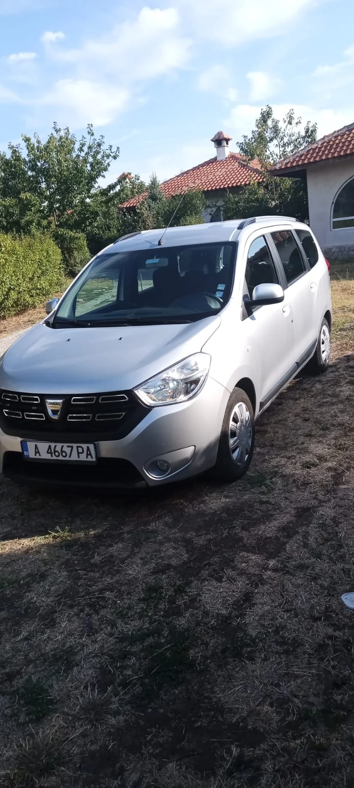 Dacia Lodgy, снимка 2 - Автомобили и джипове - 46820103