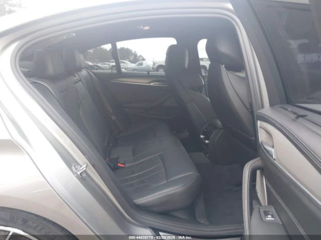 BMW M5 COMPETITION* ВАКУМ* ОБДУХ* МАСАЖ* GESTURE, снимка 11 - Автомобили и джипове - 53901066